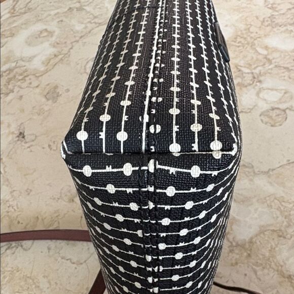 Fossil Fiona Vegan Leather Printed Large Crossbody Bag - Black/White - Picture 7 of 16